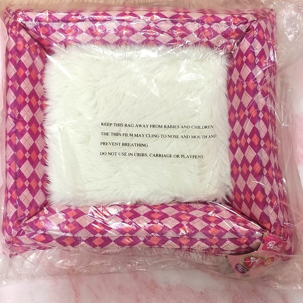 Y2K FIND!! Brand New NANCO BARBIE FAUX FUR ARGYLE SQUARE DOG/CAT BED
